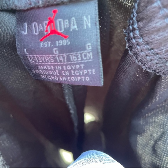 Jordan Black Performance Shorts for Active Wear - Picture 4 of 4